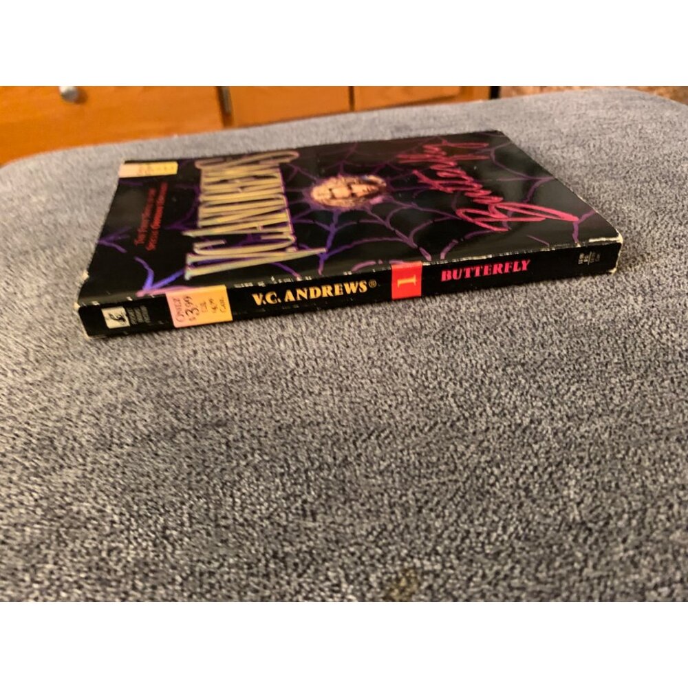 V.C. Andrews "Butterfly" Paperback Book - Picture 4 of 5